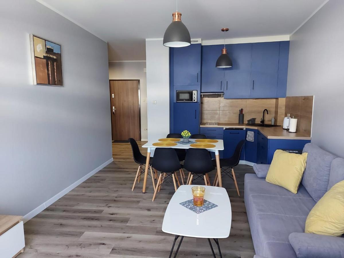 Apartamenty Z Tarasami: Mietowy Spokoj, Romantyczna Szarosc & Niebieska Elegancja Pobierowo Exterior photo