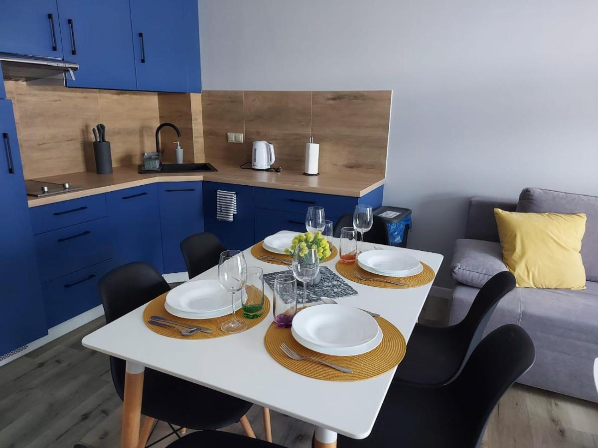 Apartamenty Z Tarasami: Mietowy Spokoj, Romantyczna Szarosc & Niebieska Elegancja Pobierowo Exterior photo